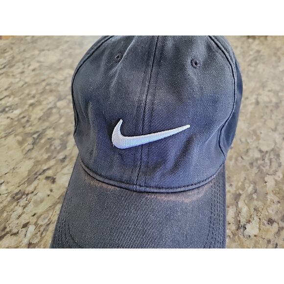 Nike Golf Hat Adult Size Adjustable Cap One Size Fits All Mens Strapback Black - Picture 2 of 9